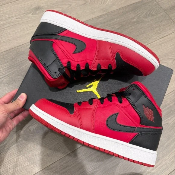 Air Jordan 1 Mid Black and Gym Red - Picture 5 of 13